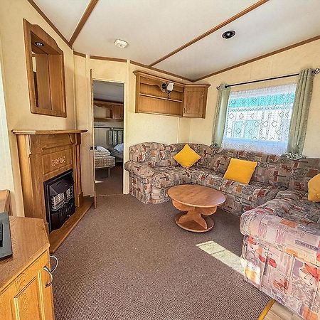 6 Berth Caravan By The Beach In Hunstanton In Norfolk, Pets Welcome Ref 13009L ภายนอก รูปภาพ
